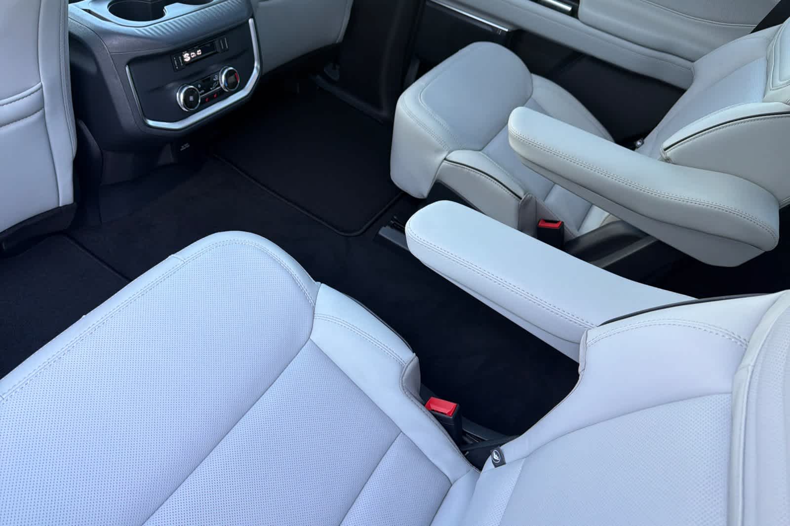 Thumbnail: 2026 Ford Expedition - 4