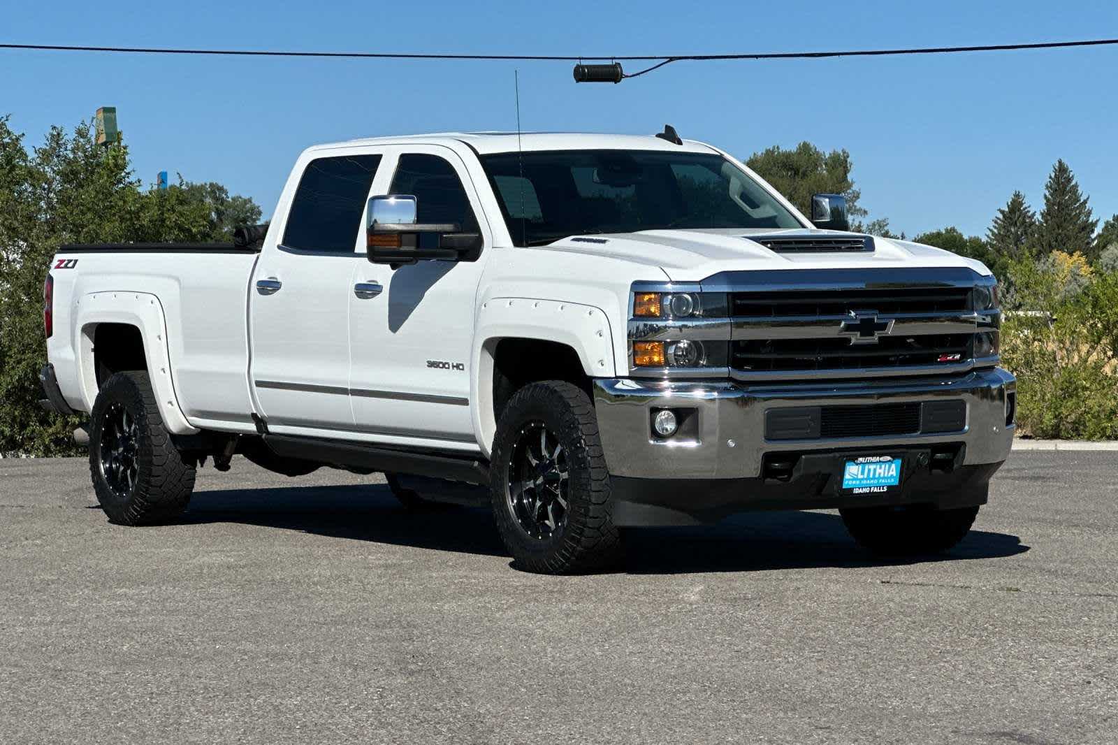 2018 Chevrolet Silverado 3500 LTZ 9