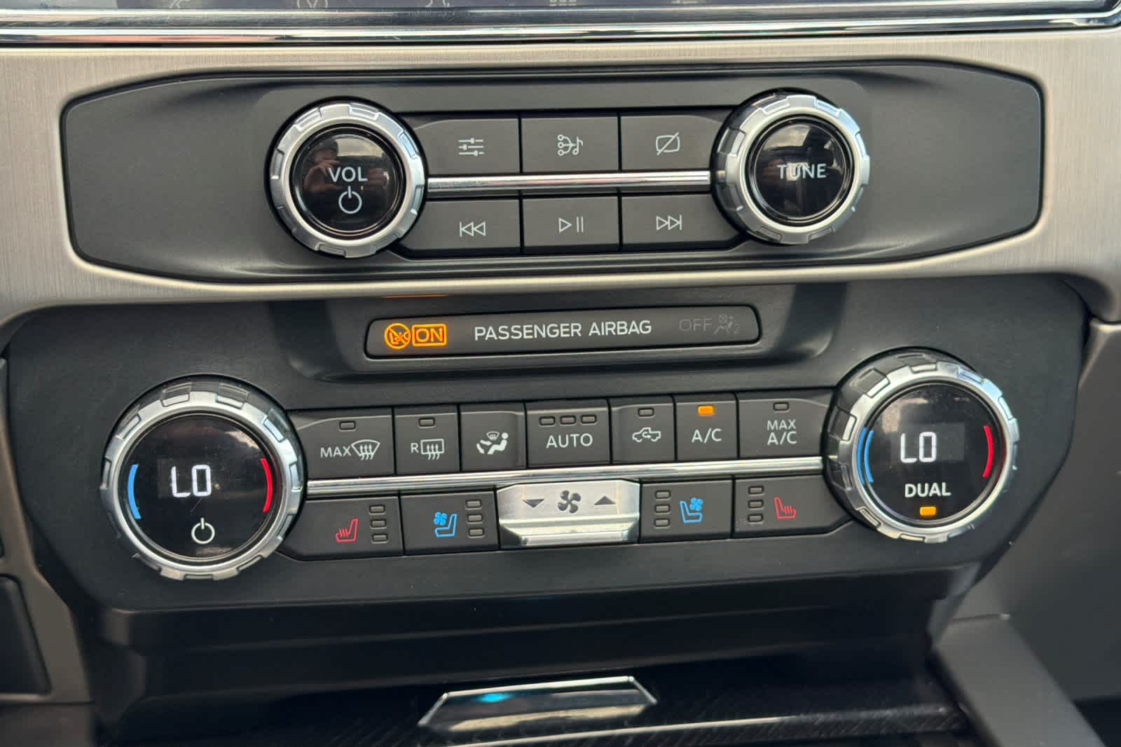 Thumbnail: 2022 Ford F-350 - 20