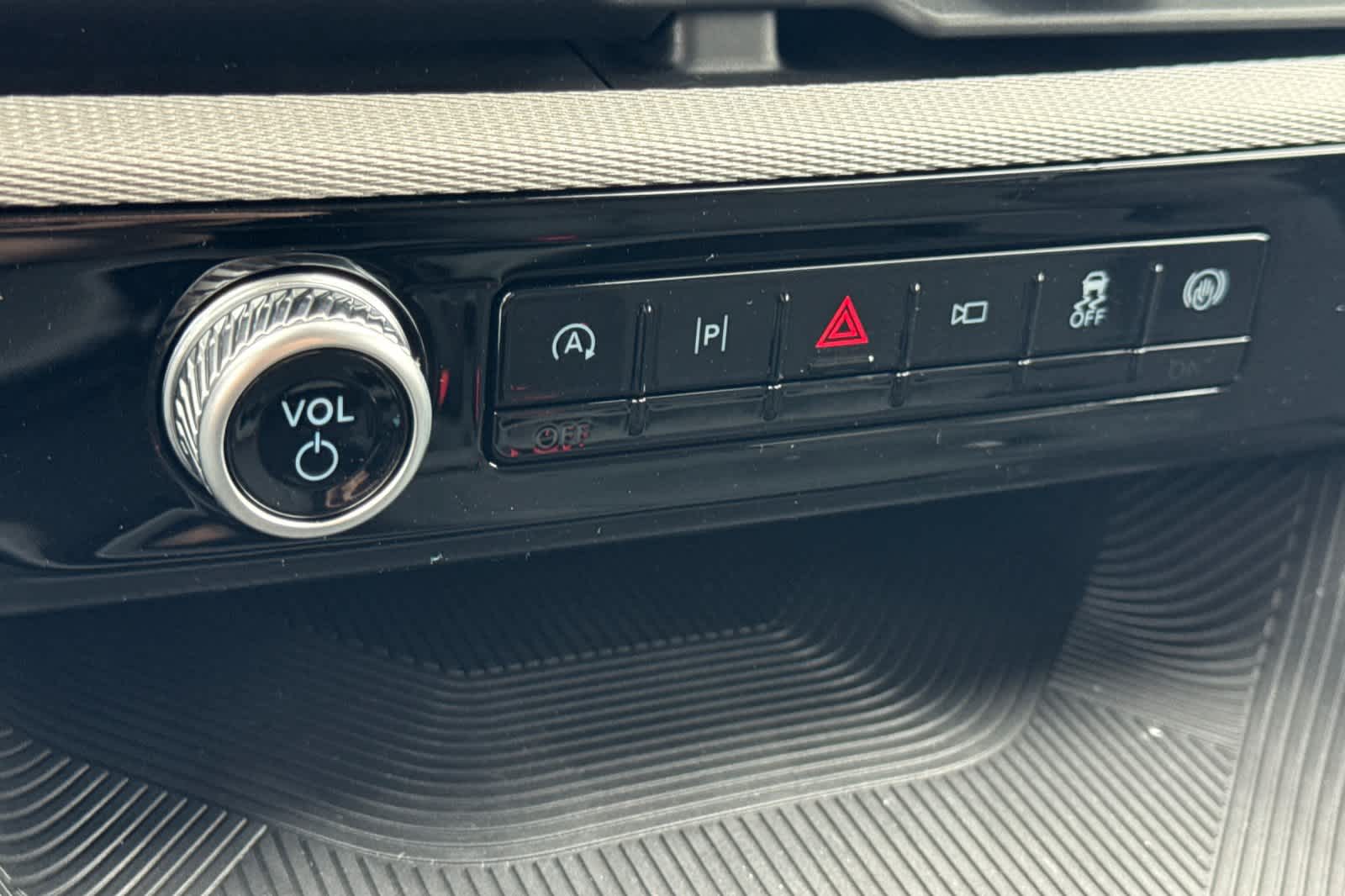 Thumbnail: 2026 Ford Explorer - 22