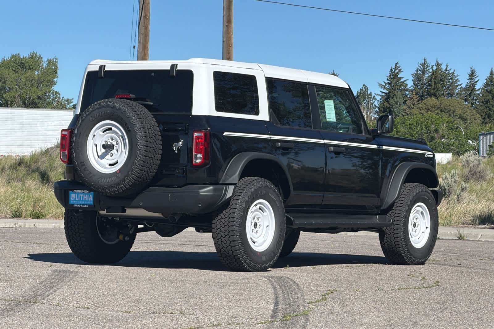 Thumbnail: 2026 Ford Bronco - 2