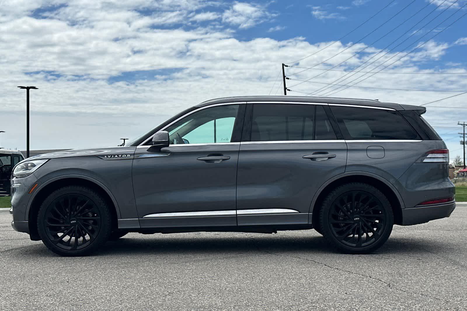 Thumbnail: 2022 Lincoln Aviator - 5