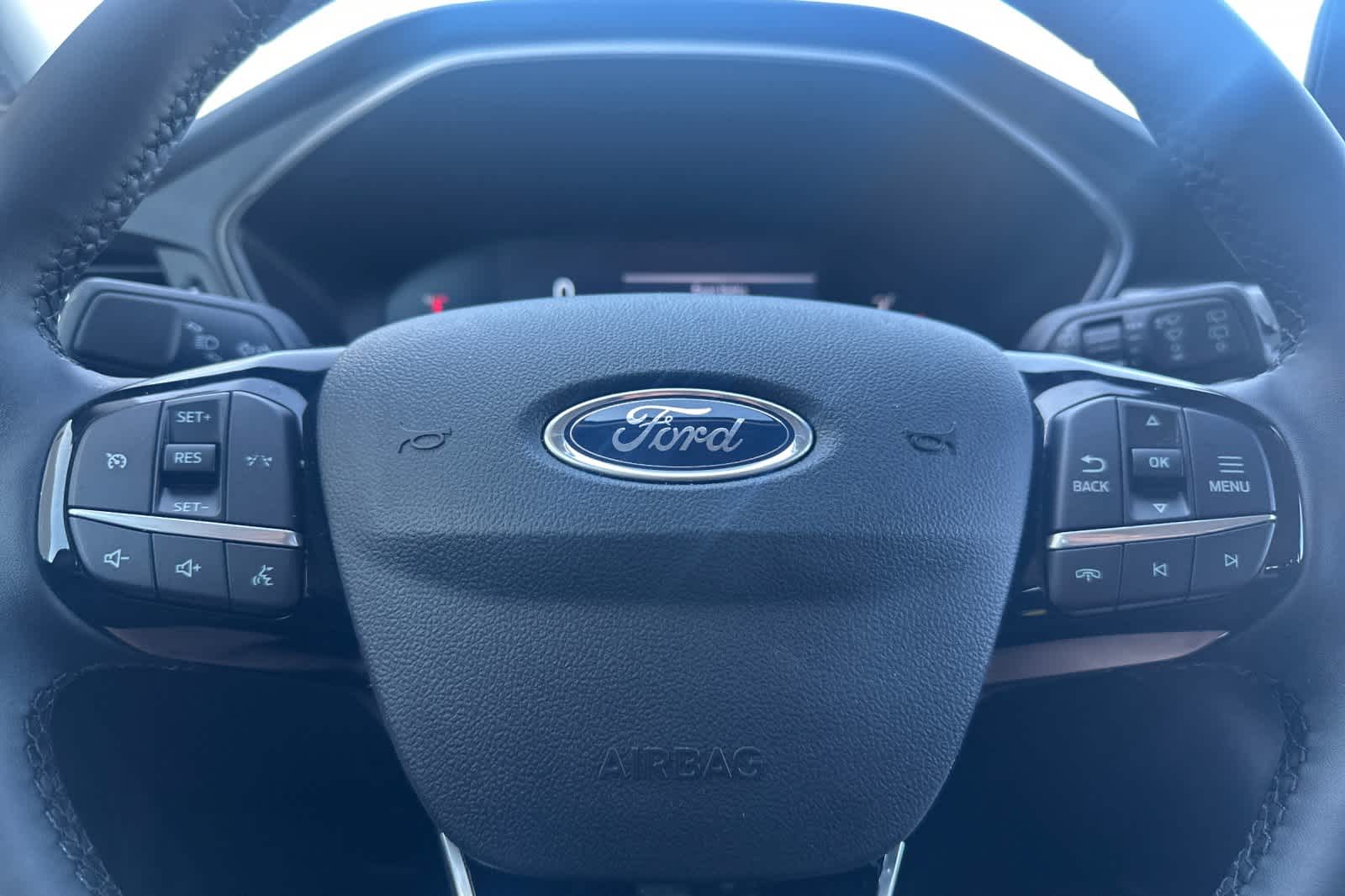 Thumbnail: 2024 Ford Escape - 23