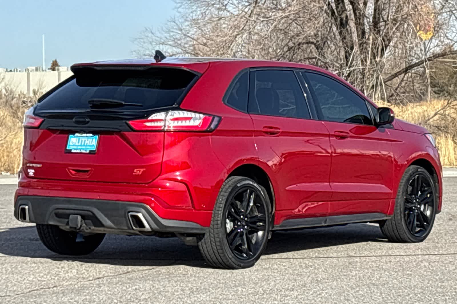 2020 Ford Edge ST photo 2