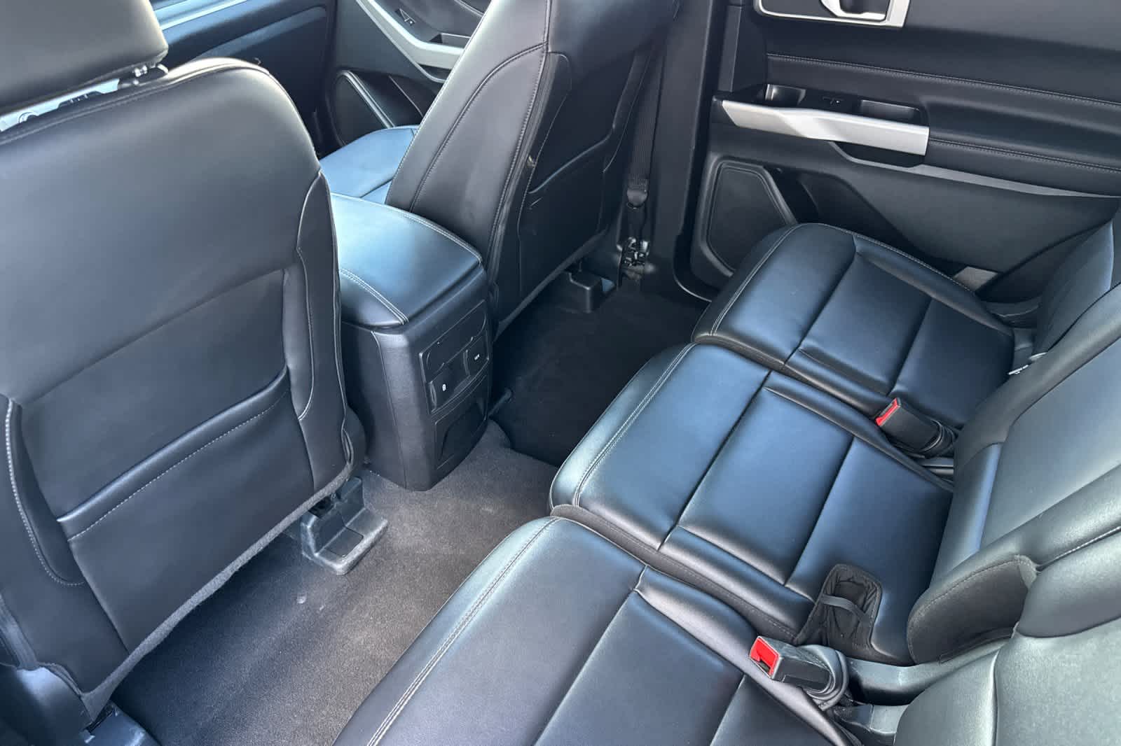 Thumbnail: 2024 Ford Explorer - 4