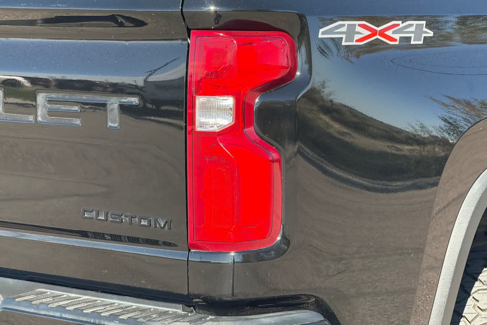 Thumbnail: 2020 Chevrolet Silverado 2500 - 24