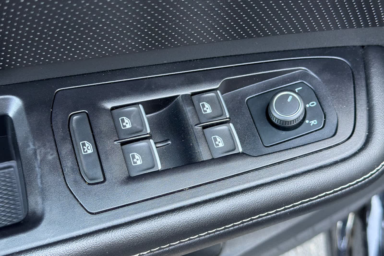 Thumbnail: 2024 Volkswagen Atlas - 13