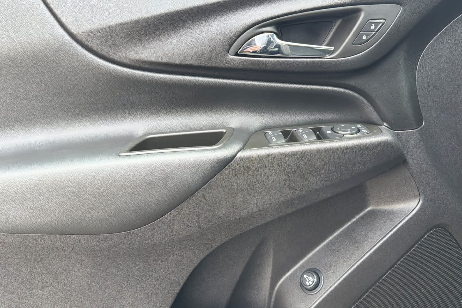 Thumbnail: 2024 Chevrolet Equinox - 12