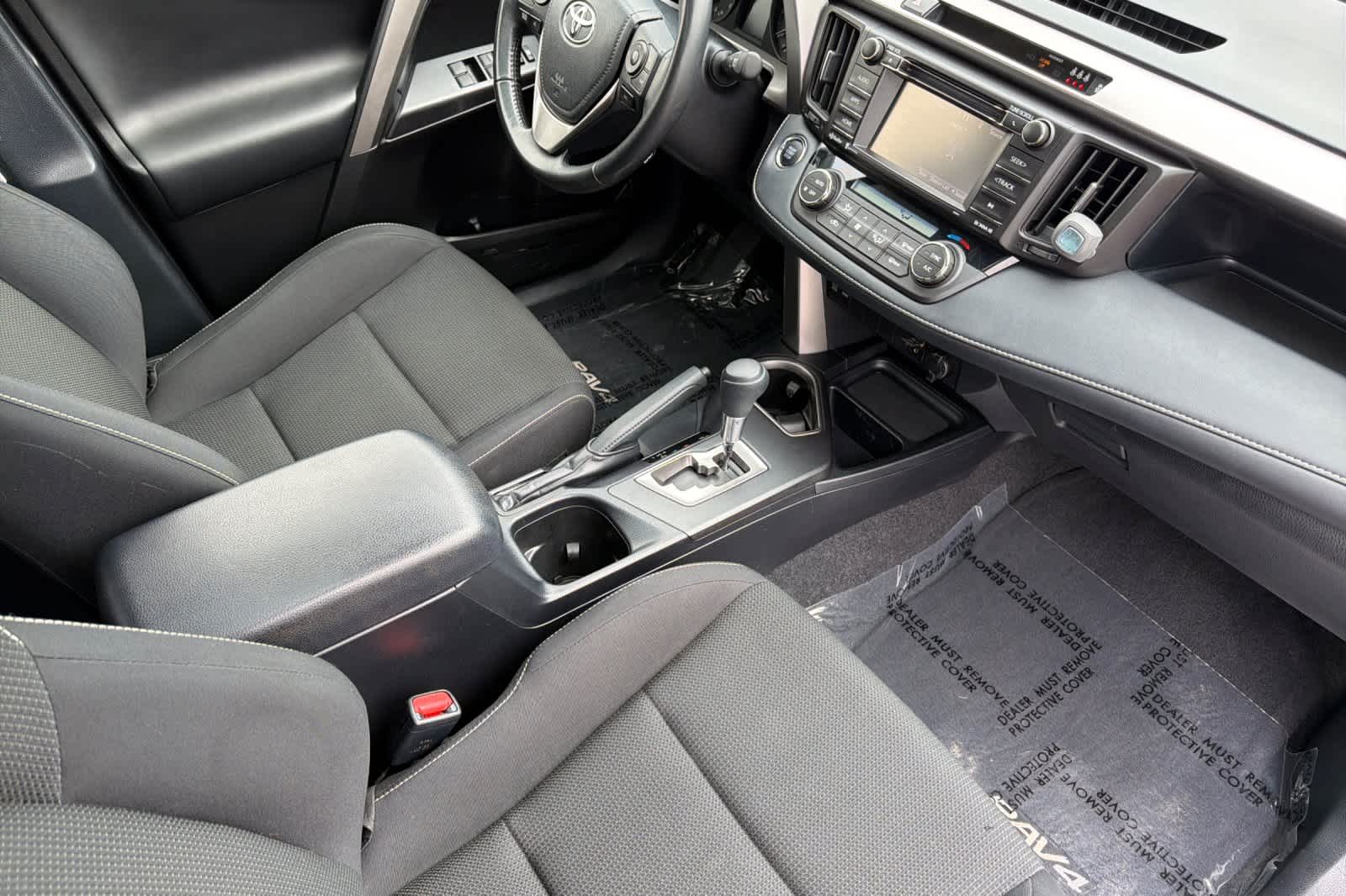 Thumbnail: 2018 Toyota RAV4 - 16