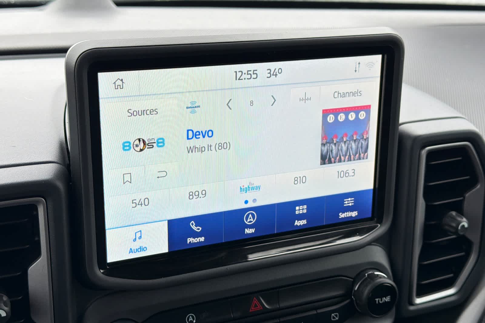 Thumbnail: 2022 Ford Bronco Sport - 16