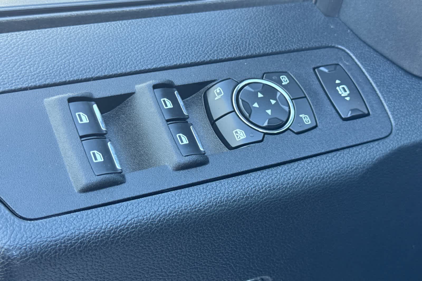 Thumbnail: 2020 Ford F-250 - 13