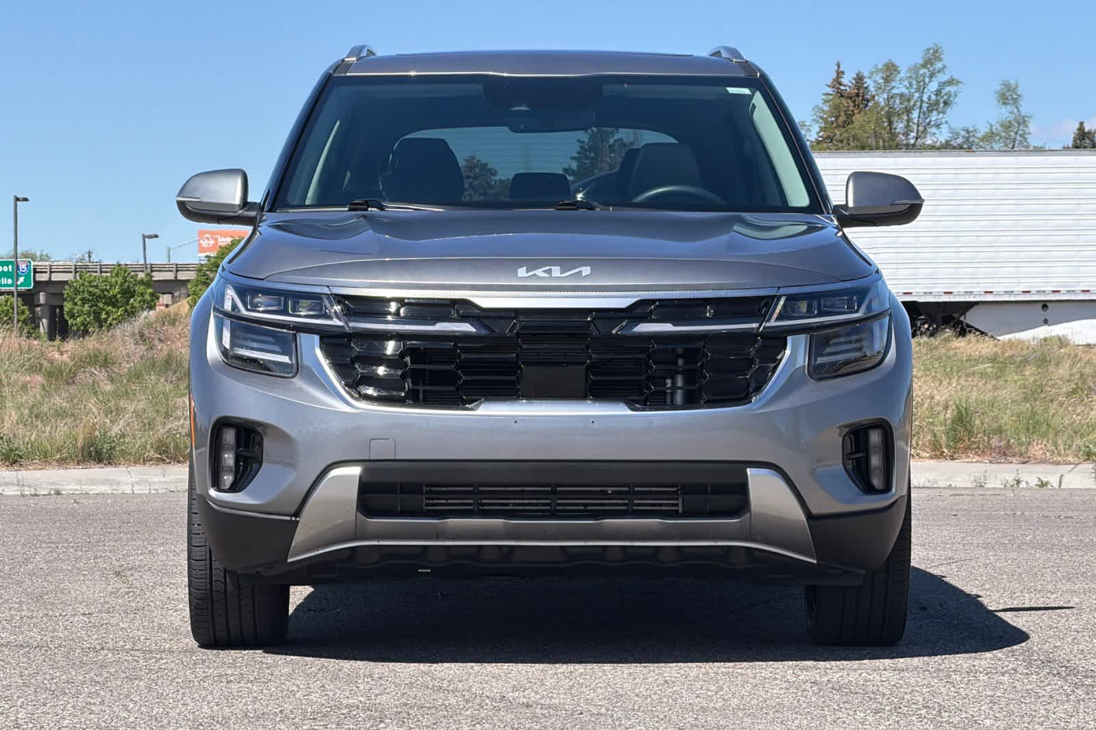 Thumbnail: 2024 Kia Seltos - 10