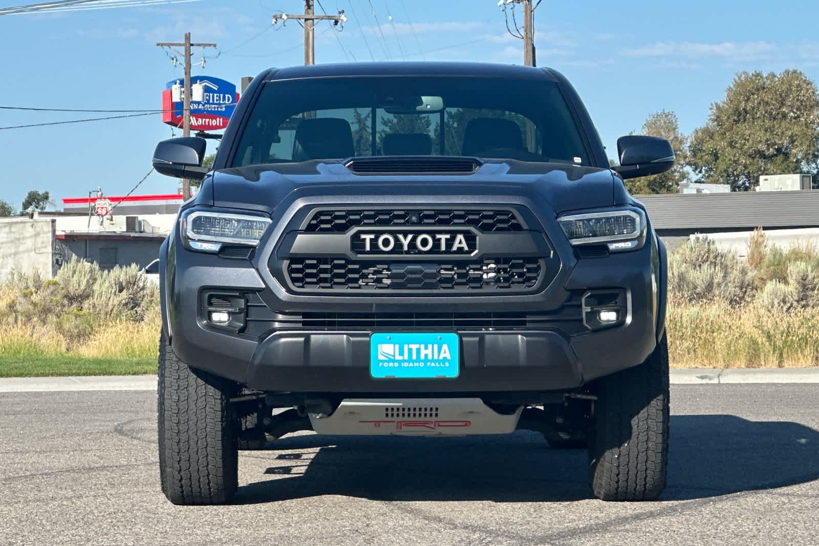 Thumbnail: 2023 Toyota Tacoma - 10