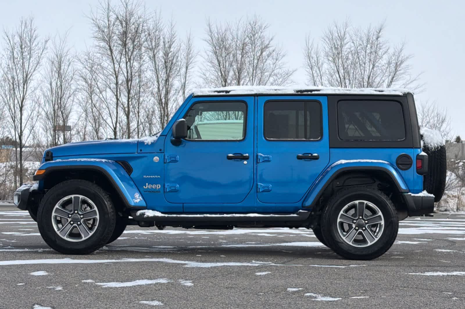 Thumbnail: 2022 Jeep Wrangler - 5