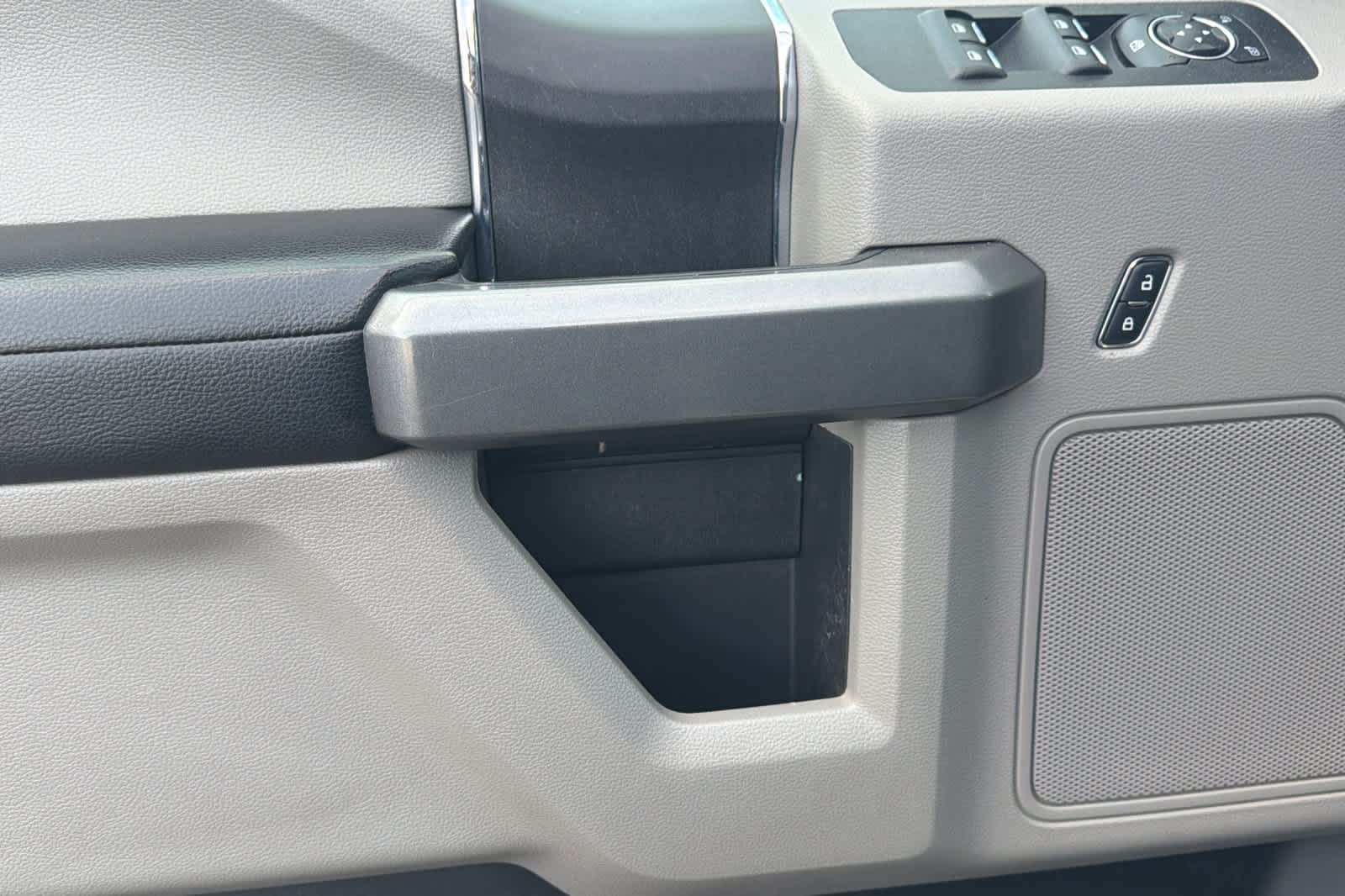 Thumbnail: 2016 Ford F-150 - 12