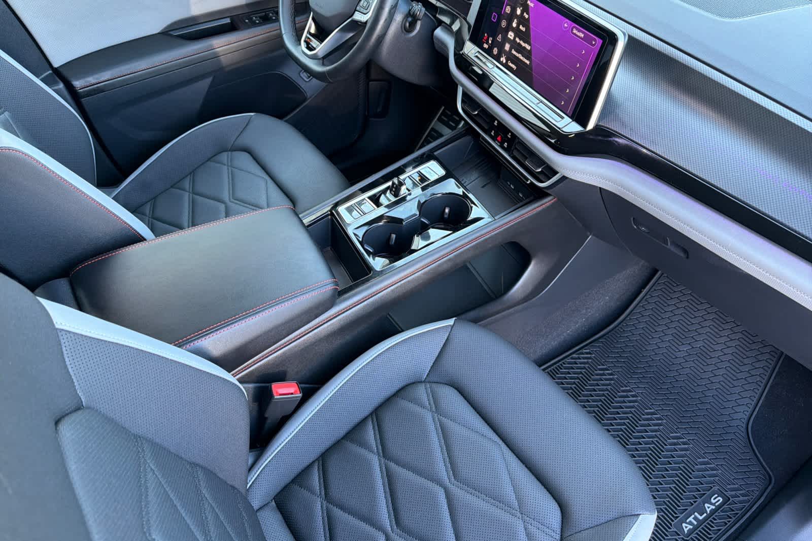 Thumbnail: 2025 Volkswagen Atlas - 17