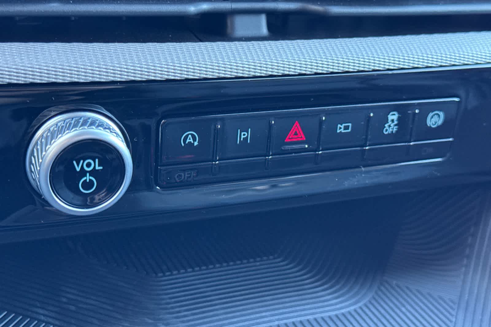 Thumbnail: 2025 Ford Explorer - 22