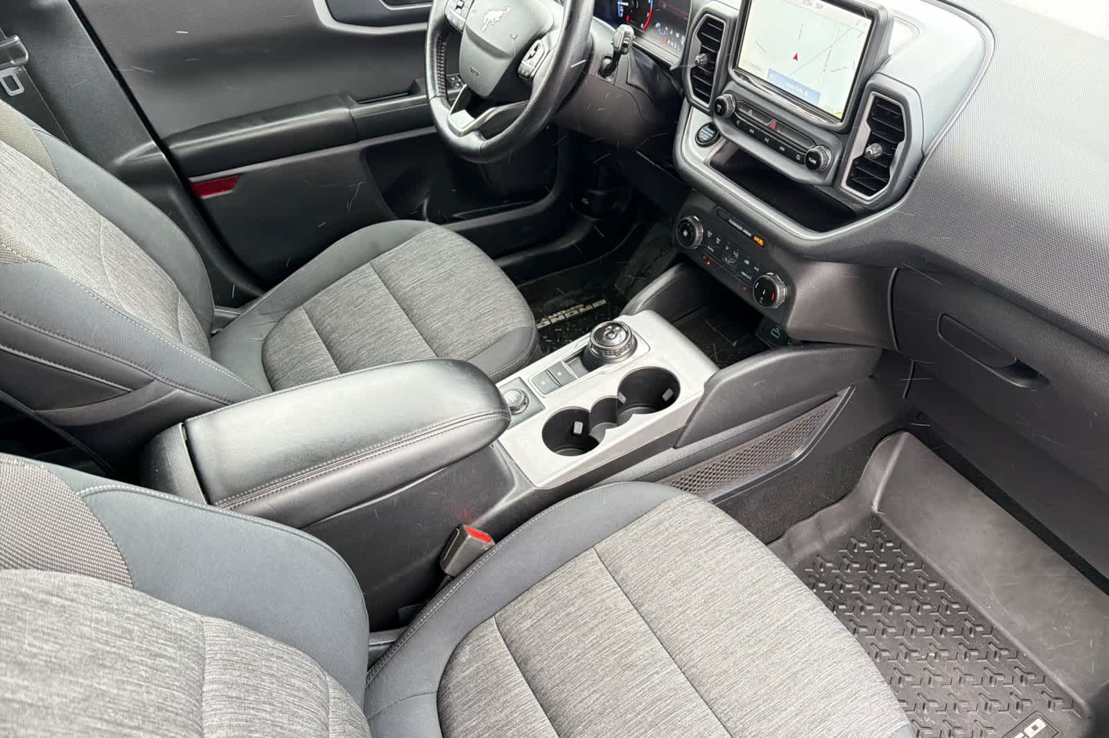 Thumbnail: 2022 Ford Bronco Sport - 14