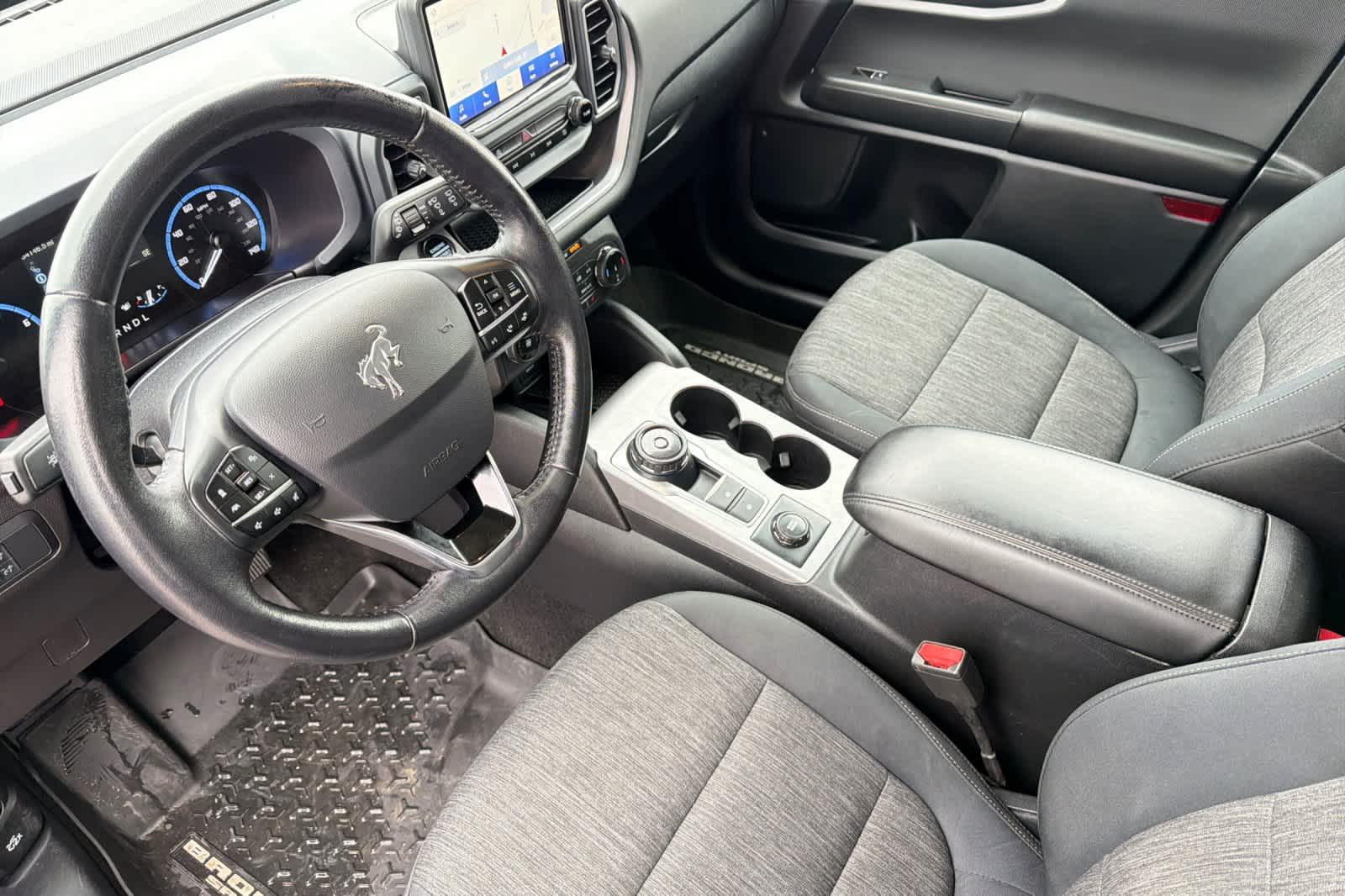 Thumbnail: 2022 Ford Bronco Sport - 11