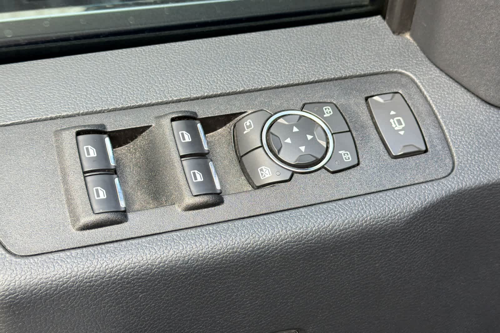 Thumbnail: 2022 Ford F-350 - 13