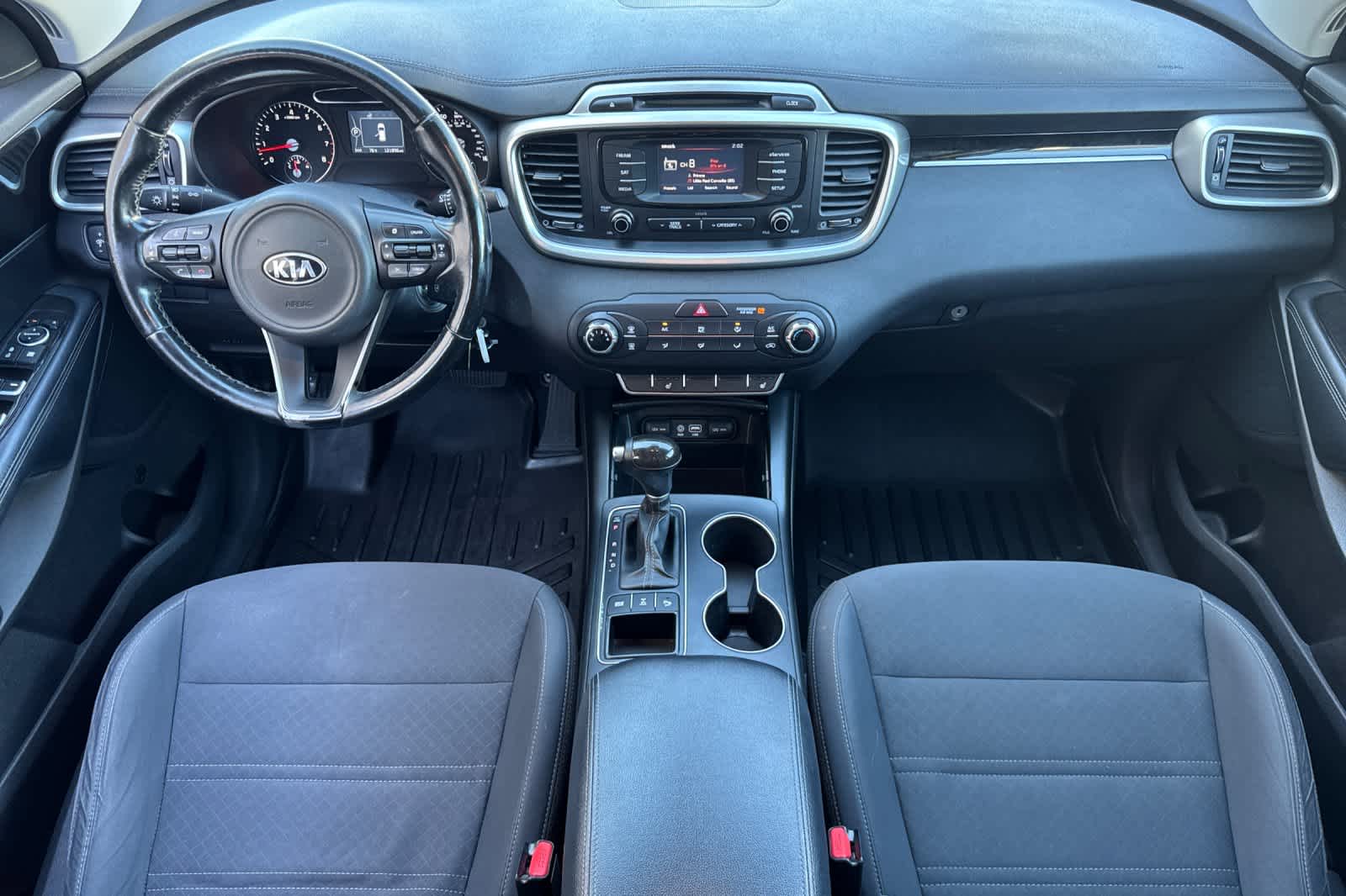 2016 Kia Sorento LX photo 3