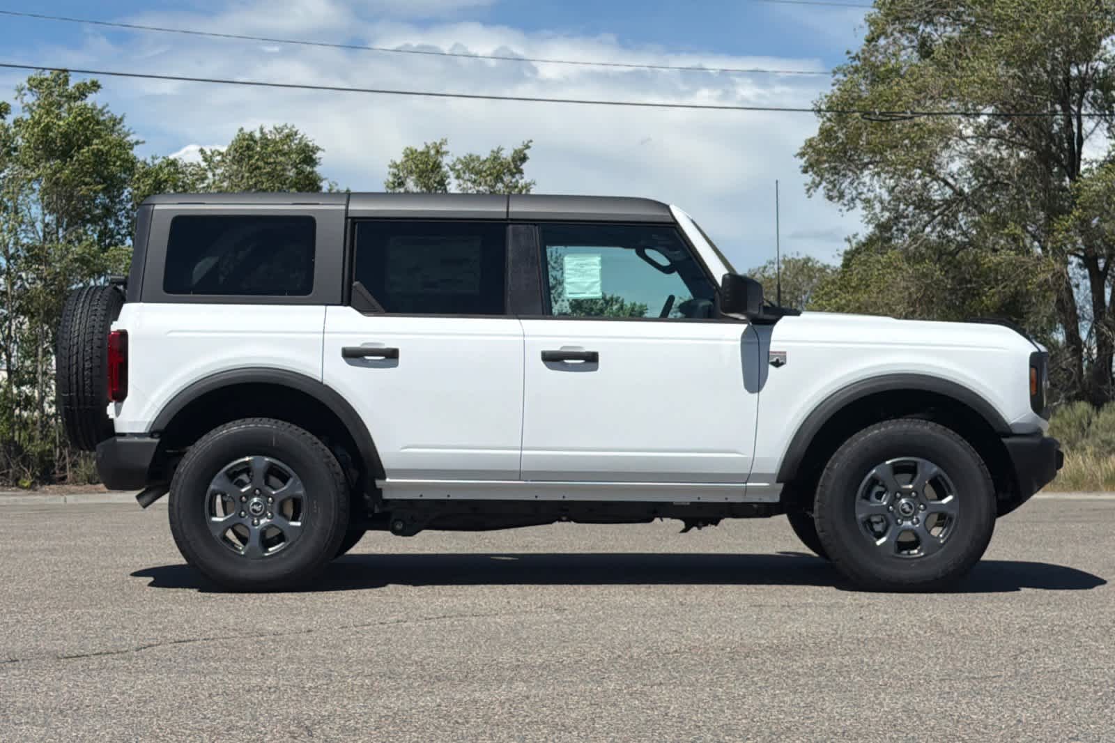 Thumbnail: 2026 Ford Bronco - 8