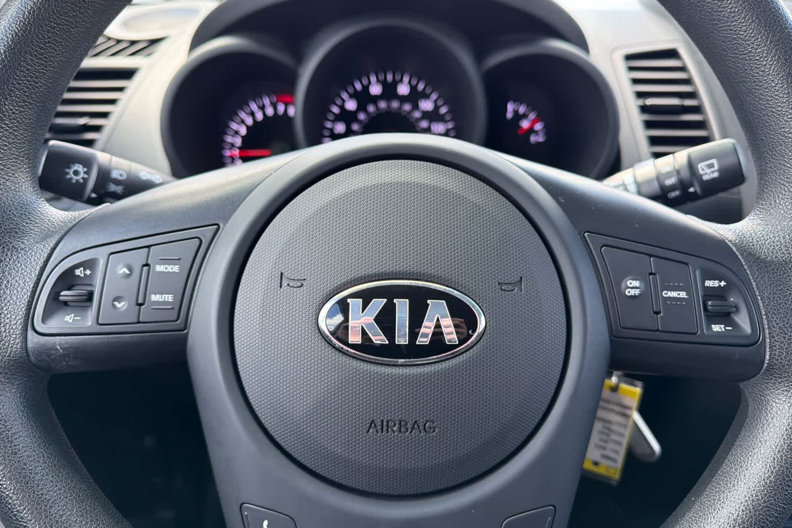 Thumbnail: 2013 Kia Soul - 22