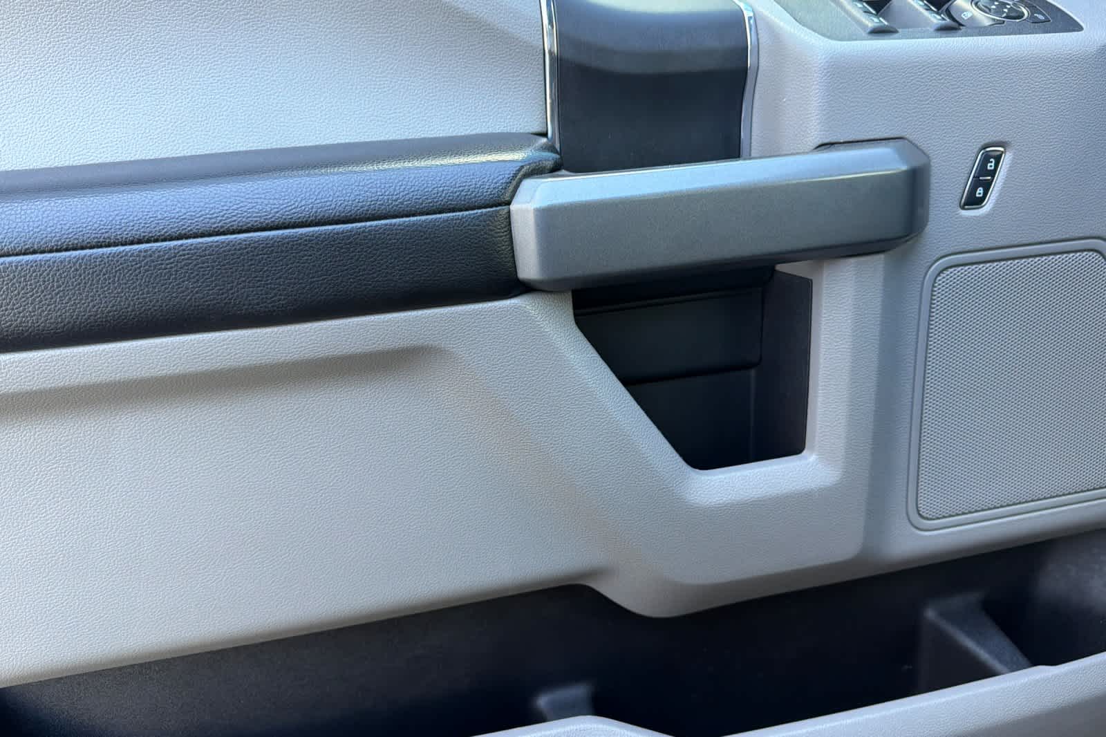 Thumbnail: 2018 Ford F-150 - 12