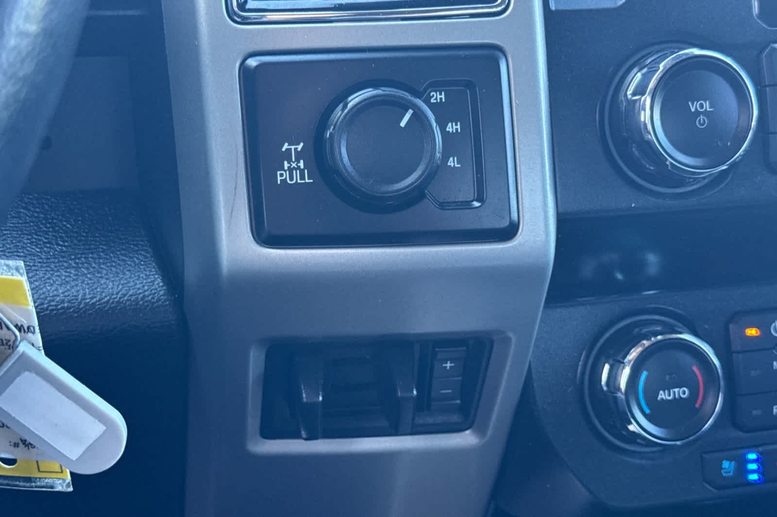 Thumbnail: 2020 Ford F-250 - 28