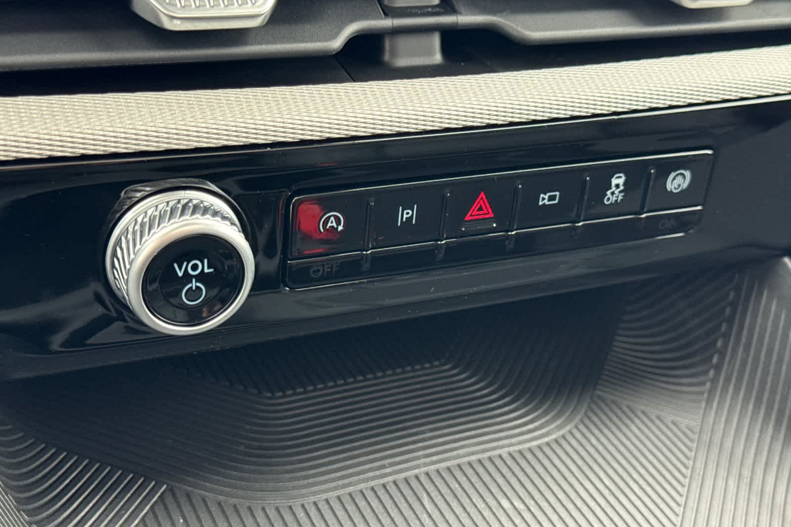 Thumbnail: 2026 Ford Explorer - 22