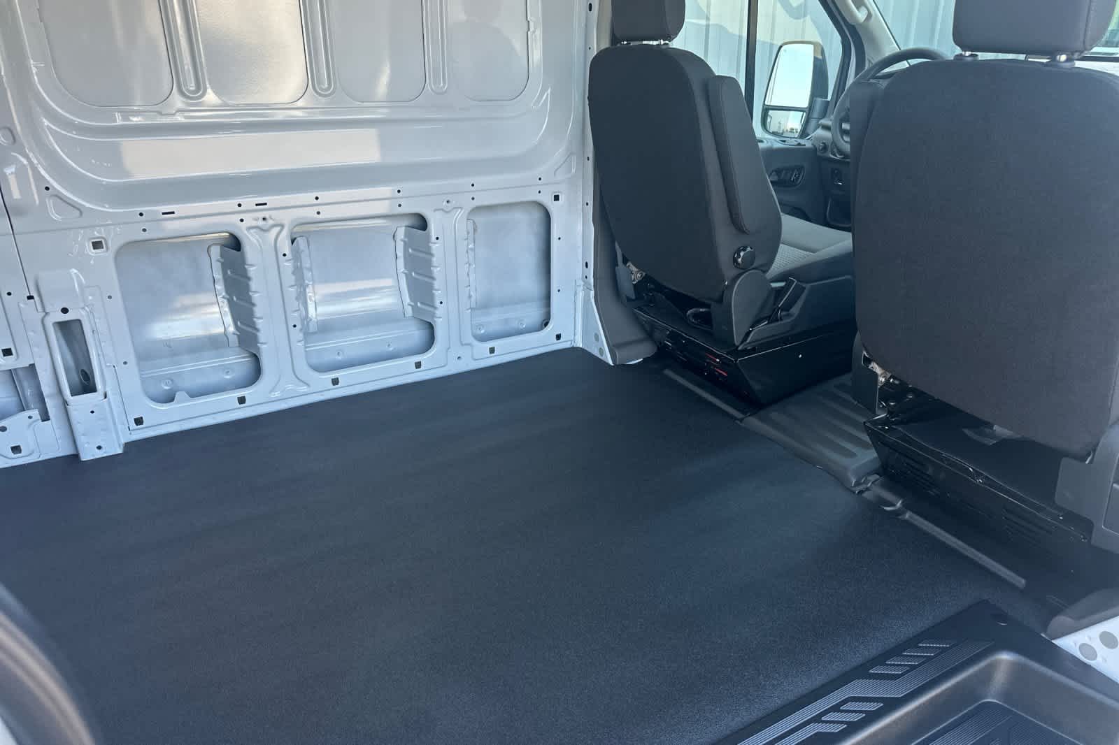 2025 Ford Transit Cargo Van photo 3