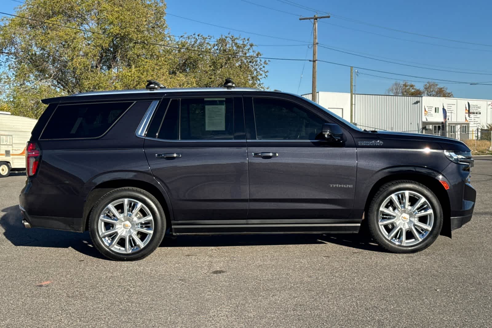 Thumbnail: 2022 Chevrolet Tahoe - 8