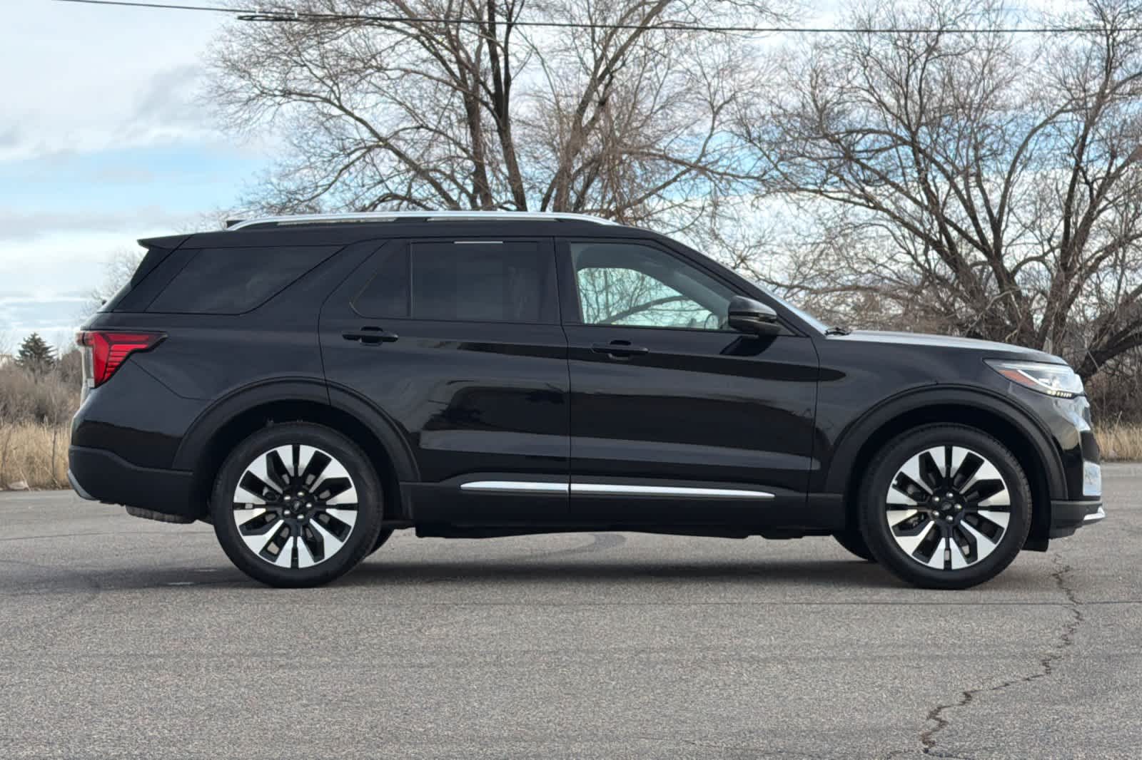 Thumbnail: 2025 Ford Explorer - 8