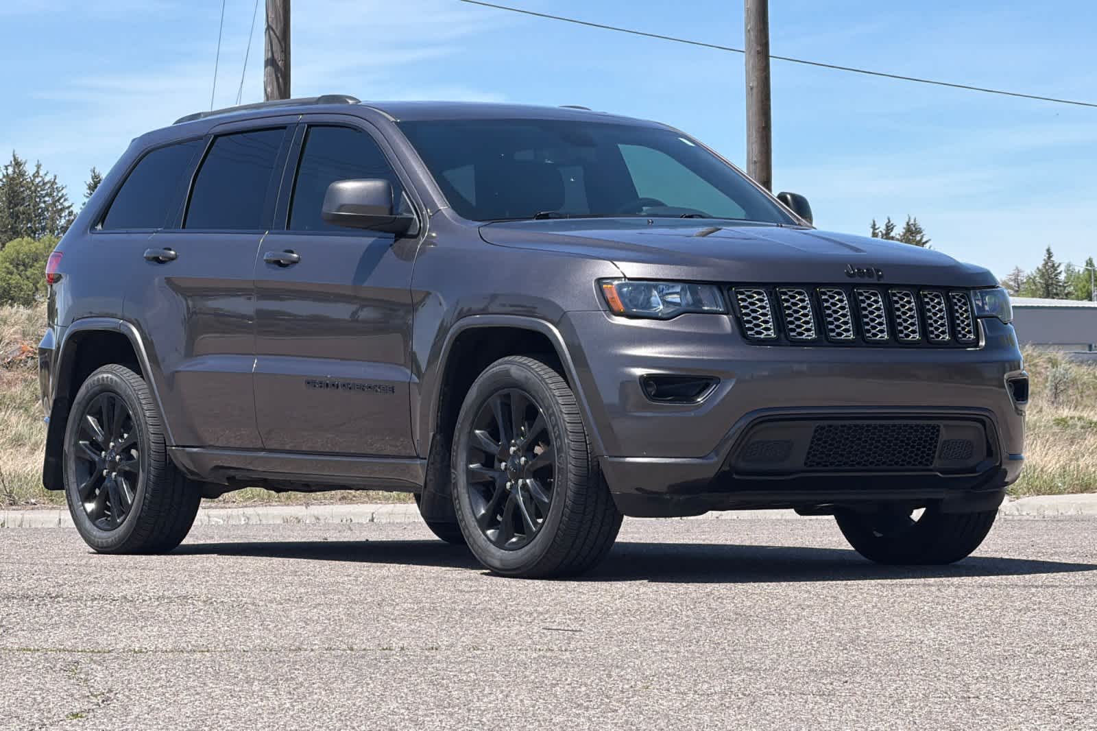 Thumbnail: 2018 Jeep Grand Cherokee - 9