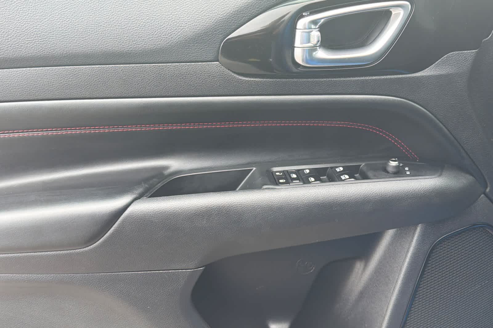 Thumbnail: 2023 Jeep Compass - 12