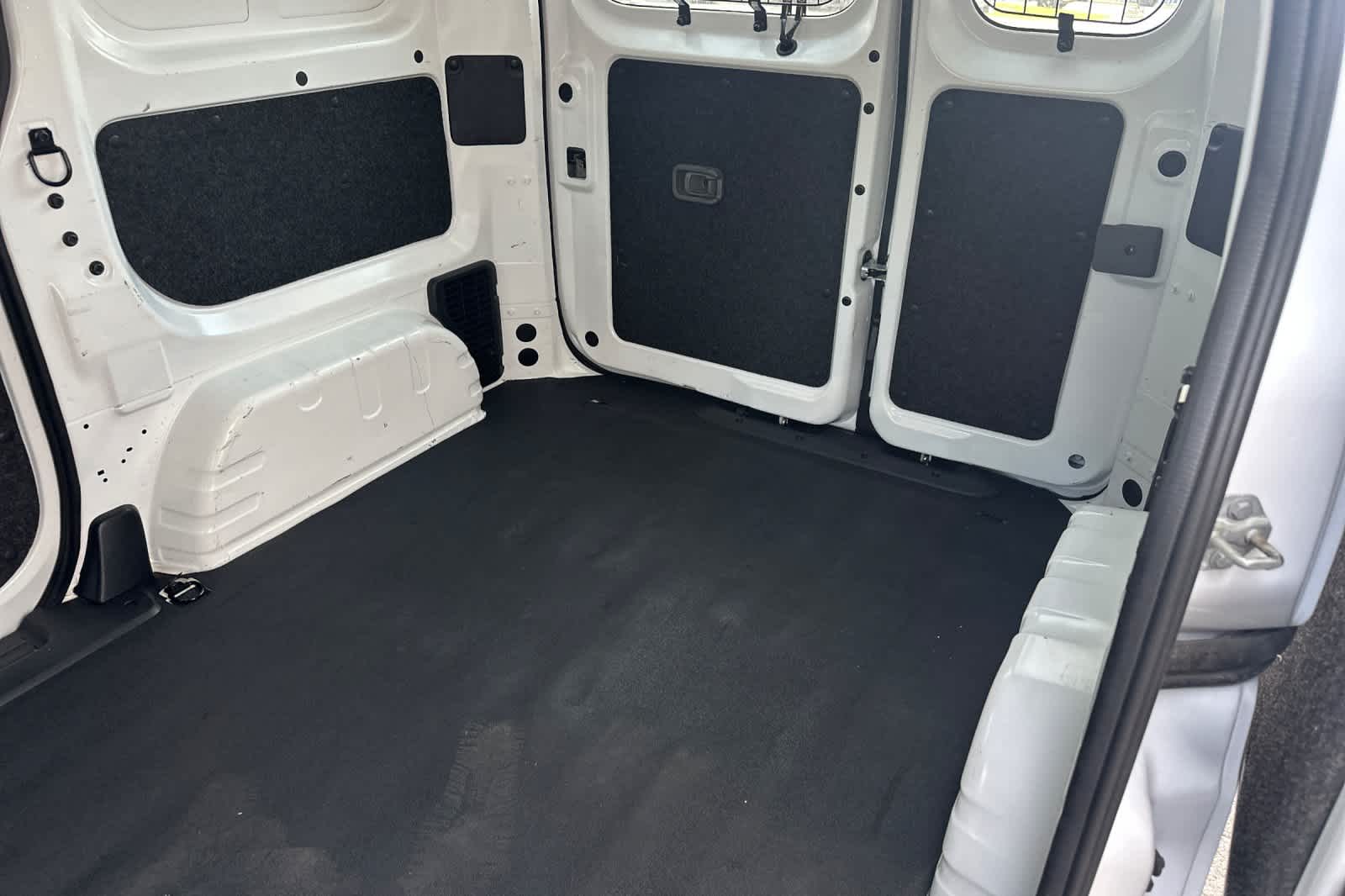 Thumbnail: 2021 Nissan NV200 - 15