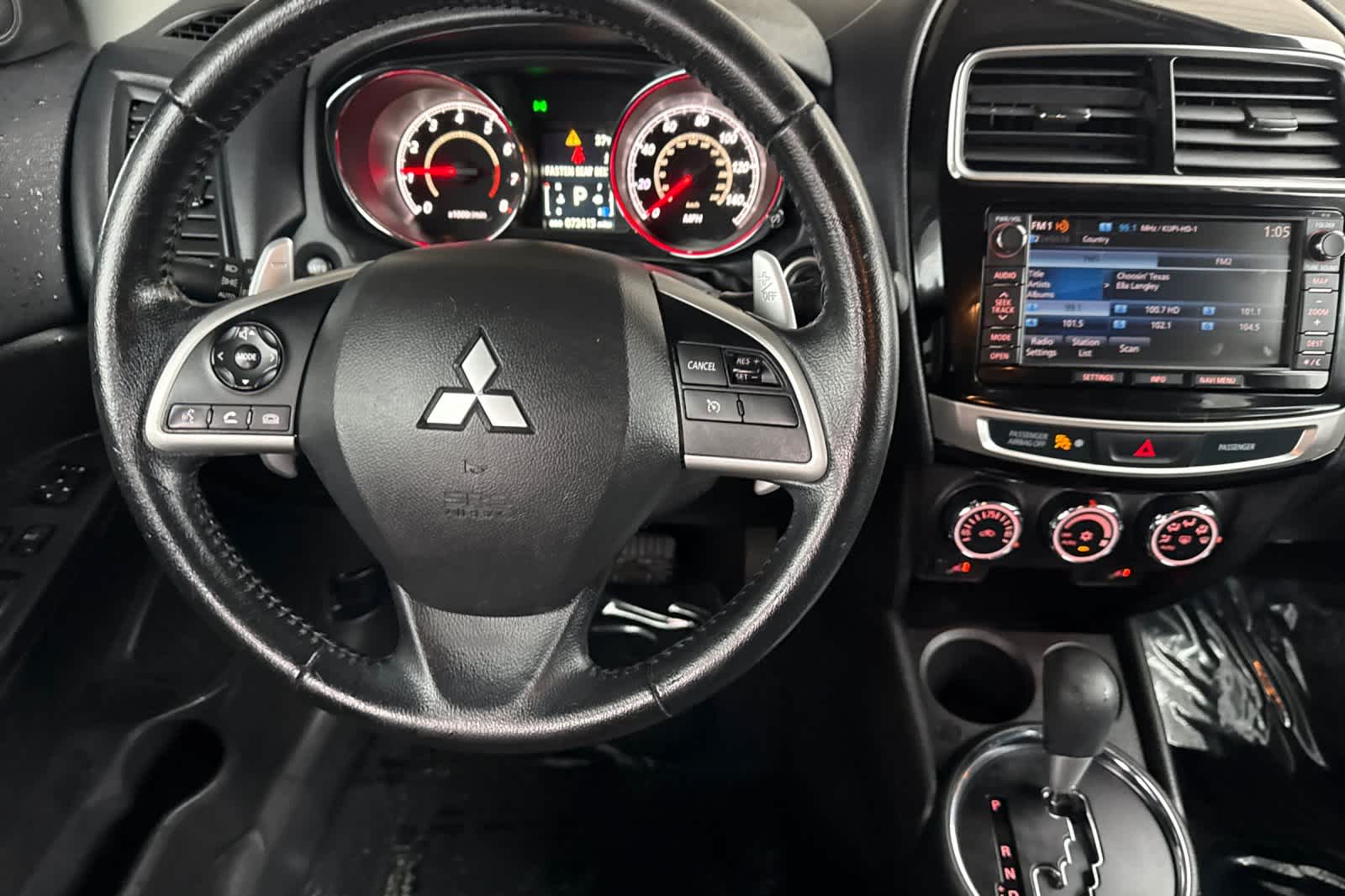 Thumbnail: 2015 Mitsubishi Outlander Sport - 12