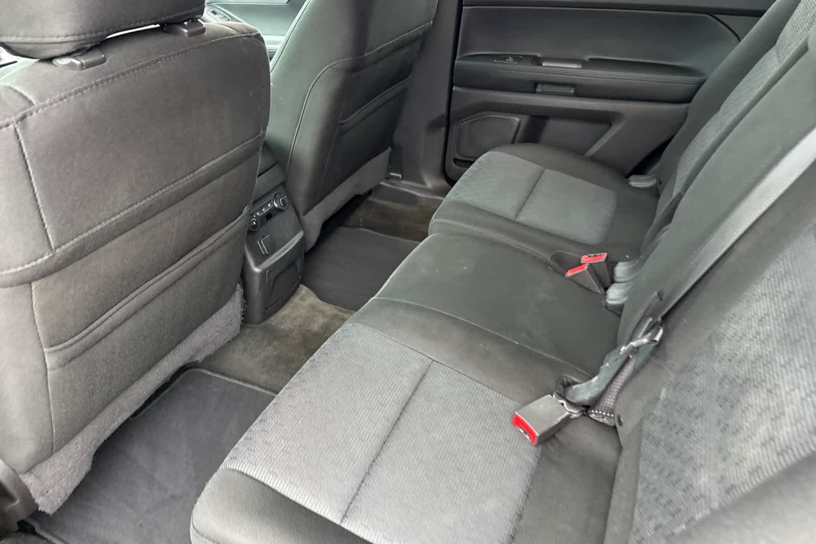 Thumbnail: 2015 Ford Explorer - 4