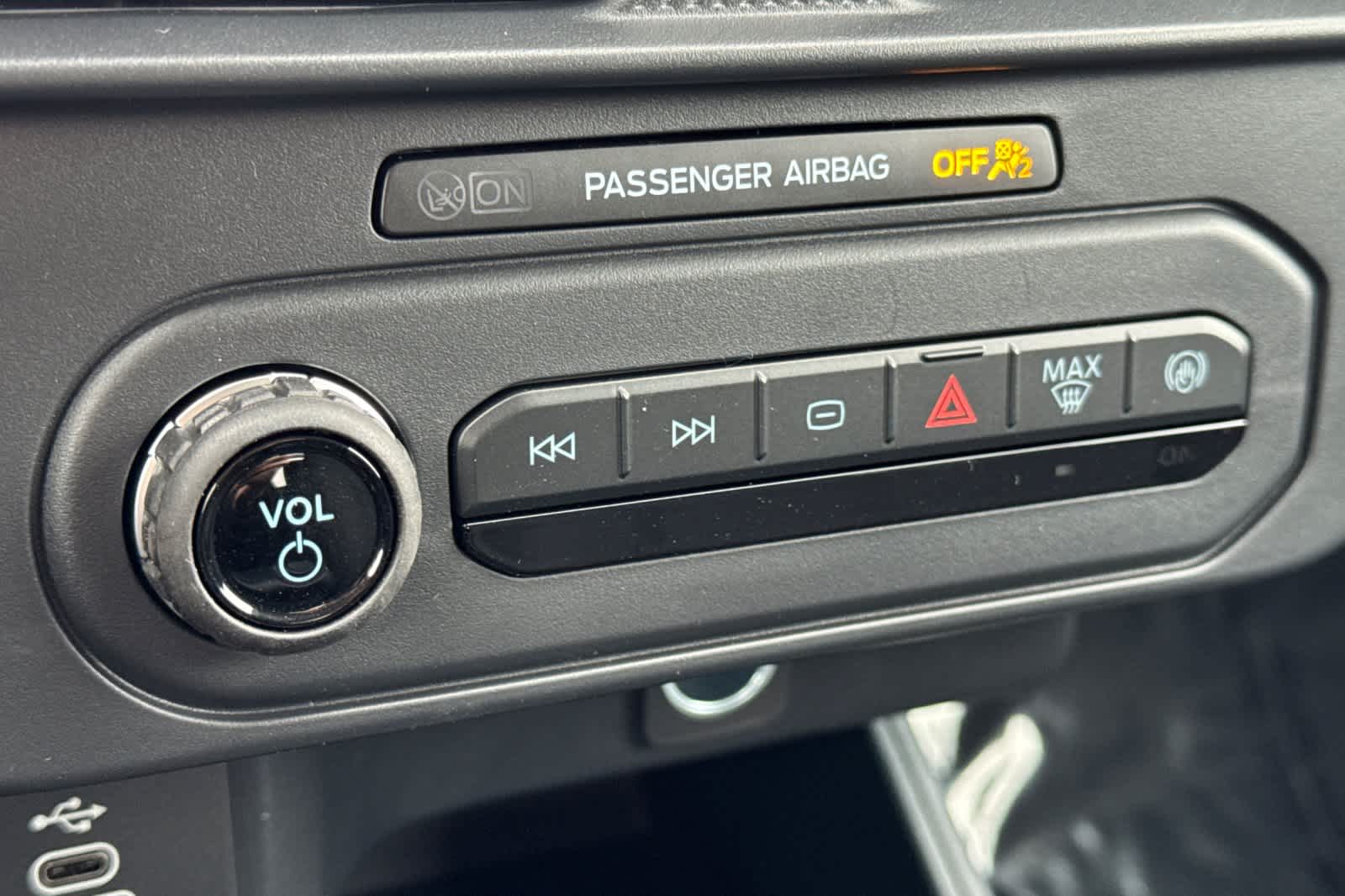 Thumbnail: 2026 Ford Maverick - 19