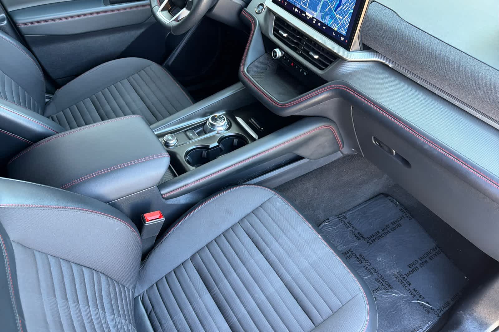 2025 Ford Explorer ST-LINE - Photo 17