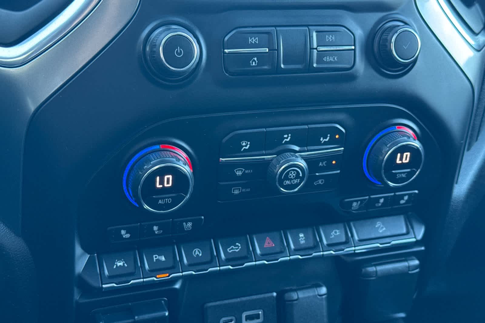 Thumbnail: 2021 Chevrolet Silverado 1500 - 20