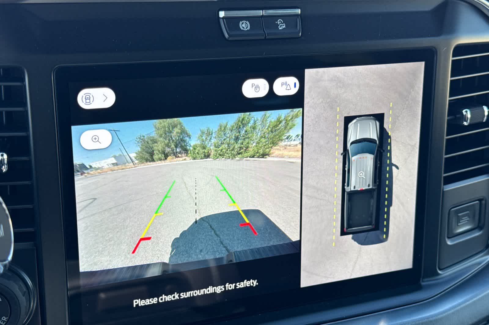 Thumbnail: 2025 Ford F-350 - 19