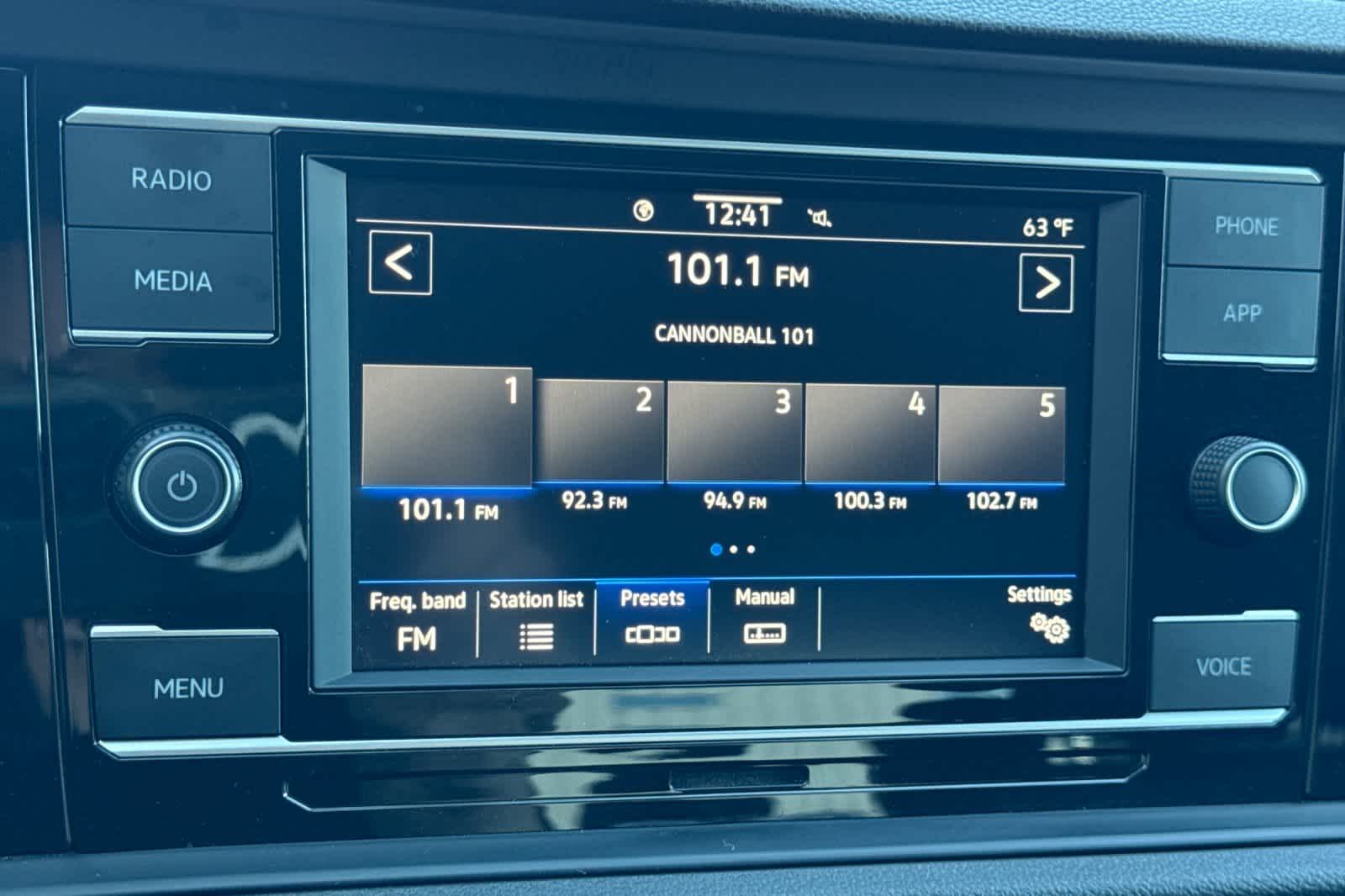 Thumbnail: 2020 Volkswagen Jetta - 17