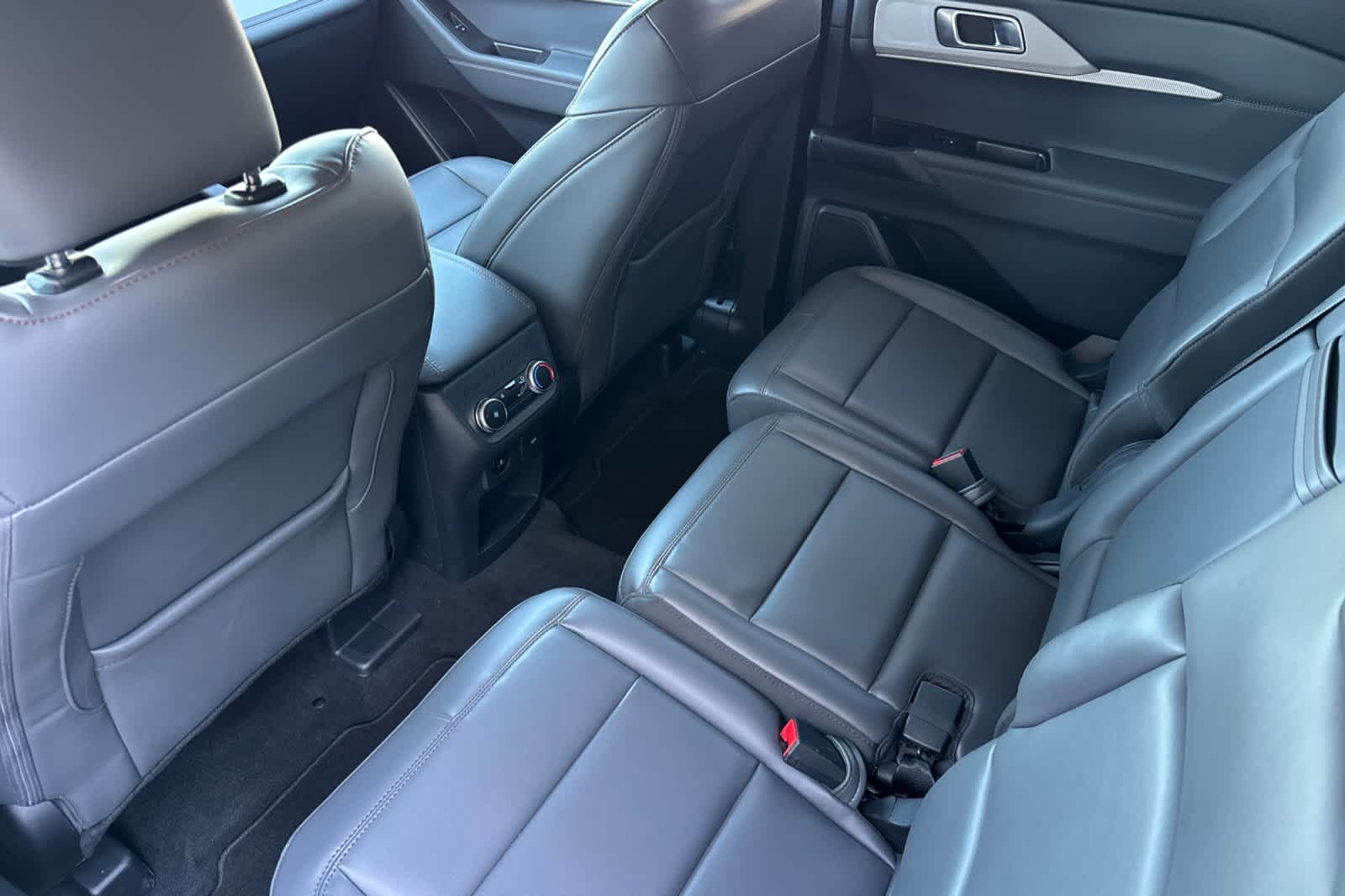 Thumbnail: 2025 Ford Explorer - 4