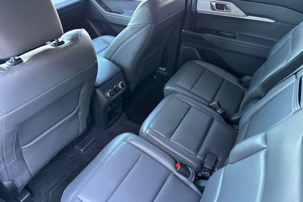 New 2025 Ford Explorer Active SUV