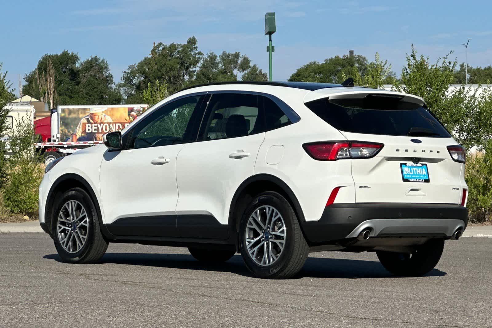 Thumbnail: 2021 Ford Escape - 6