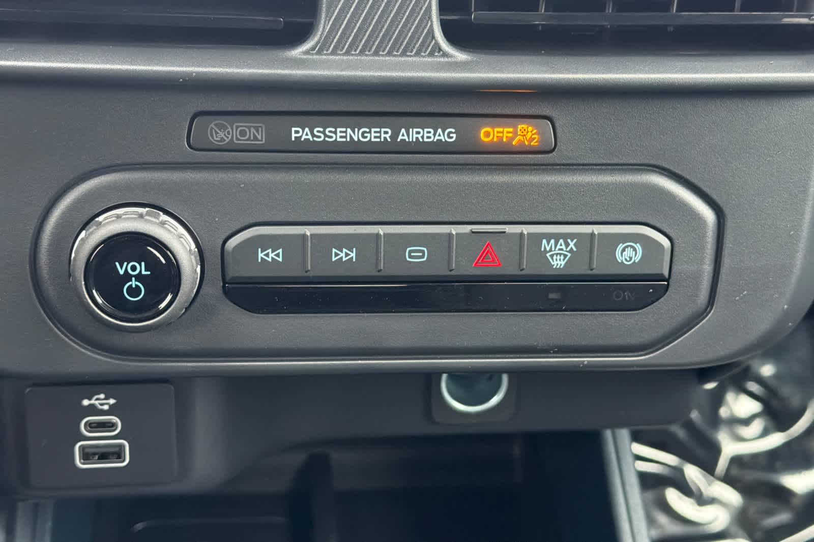 Thumbnail: 2026 Ford Maverick - 17