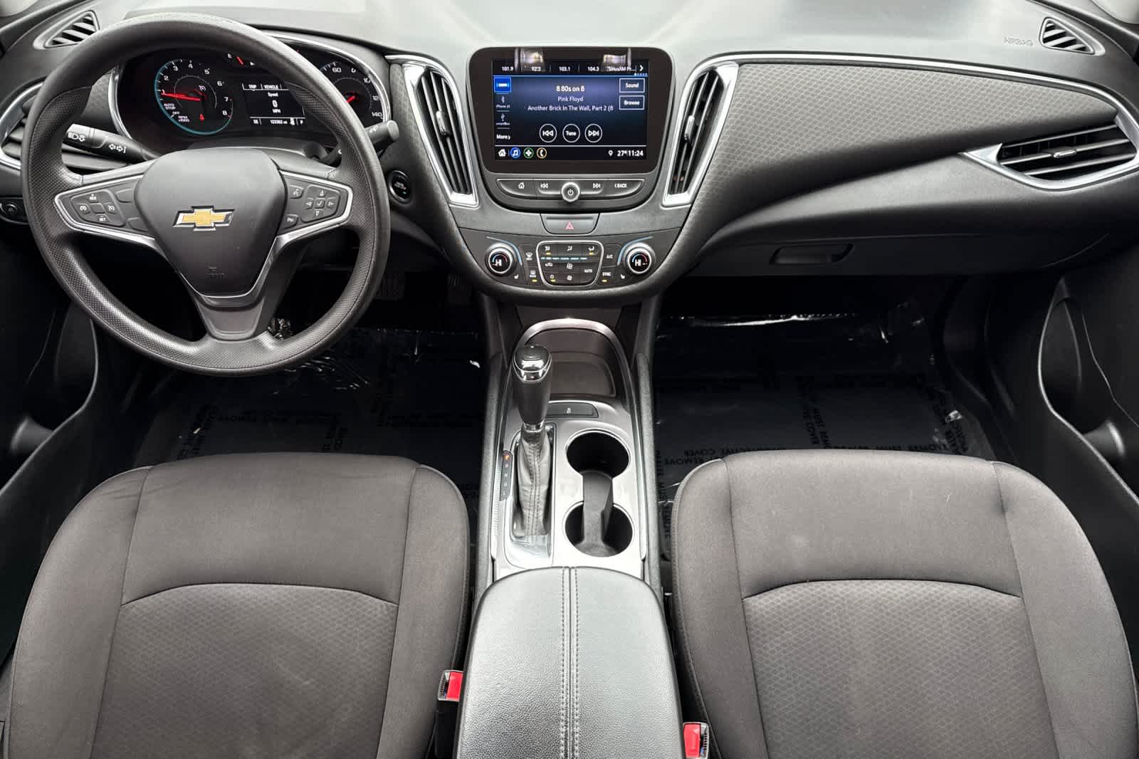 Thumbnail: 2019 Chevrolet Malibu - 3