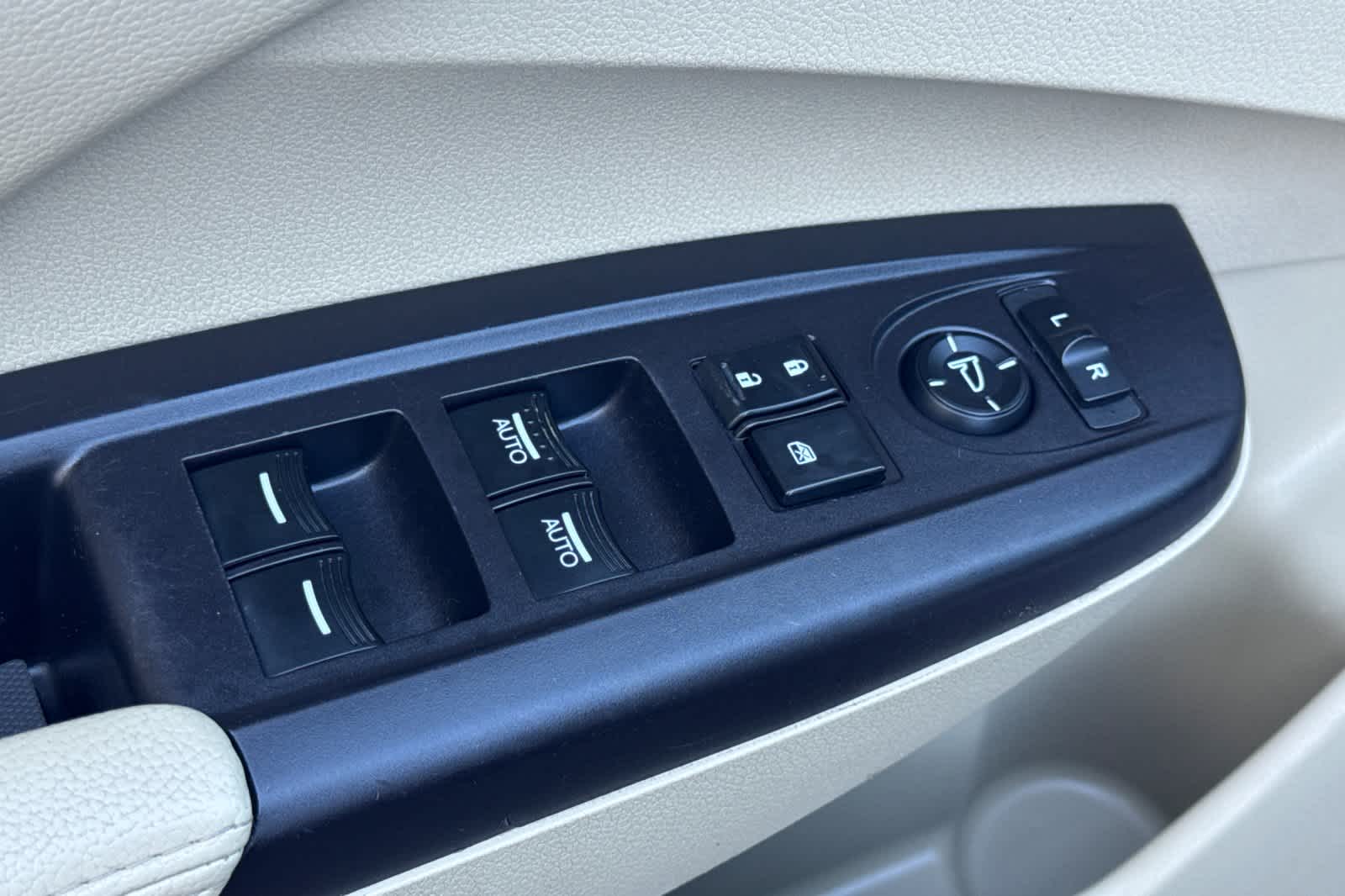 Thumbnail: 2015 Acura RDX - 13