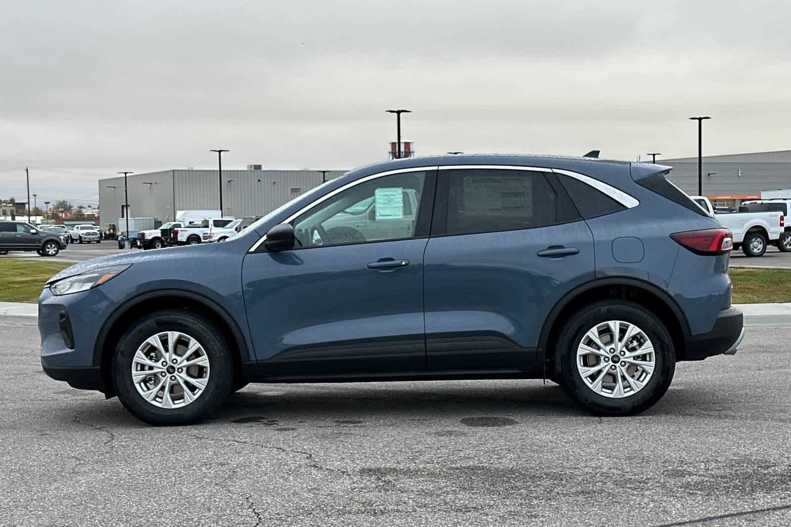 Thumbnail: 2024 Ford Escape - 5